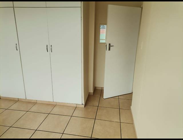 2 BEDROOM FLAT FOR SALE IN WINDERMERE